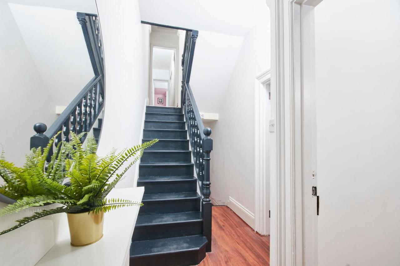 5 Bed House In Leamington Spa Perfect For Contractors With 7 Beds By Purestay - 14 Night Min! Экстерьер фото