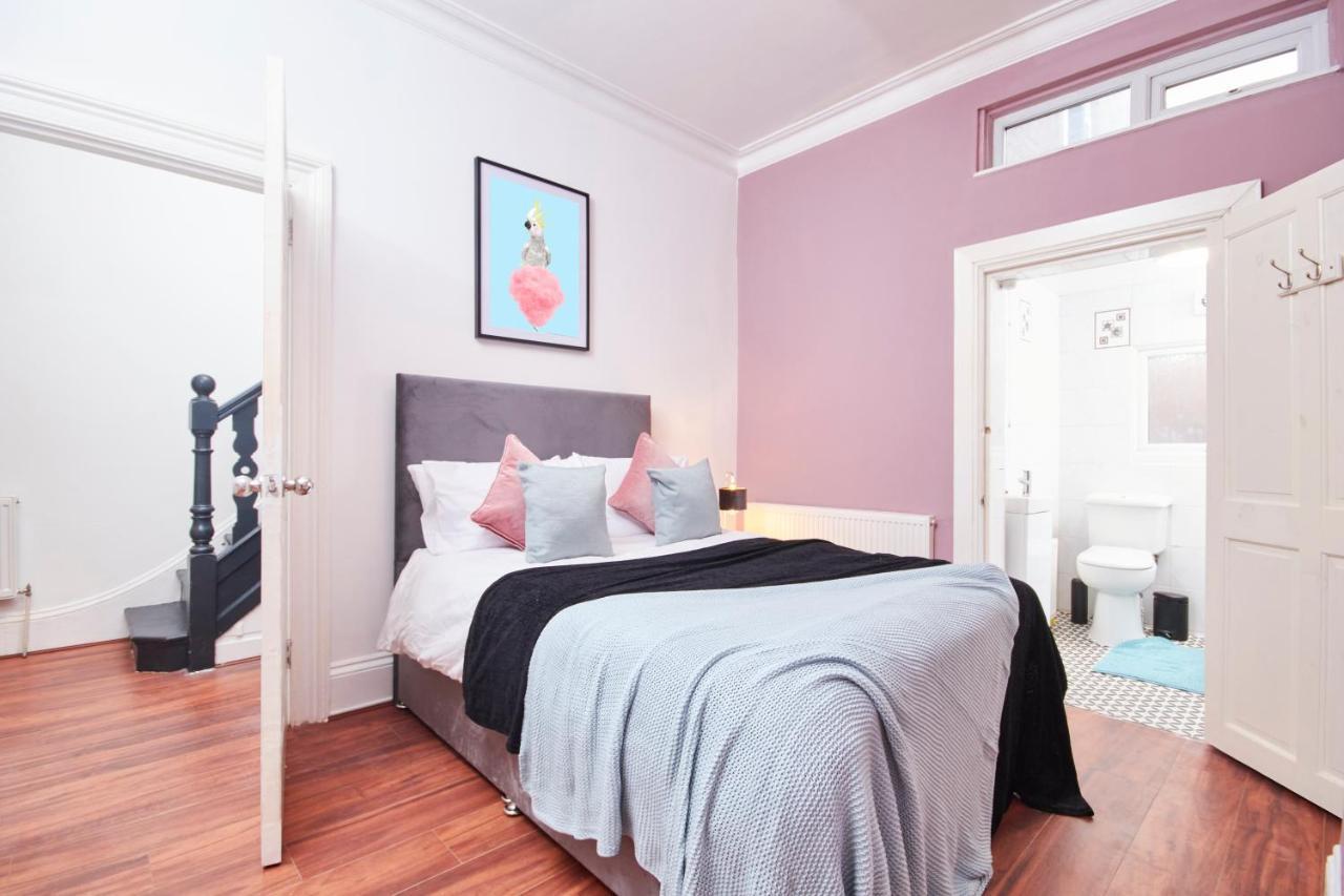 5 Bed House In Leamington Spa Perfect For Contractors With 7 Beds By Purestay - 14 Night Min! Экстерьер фото
