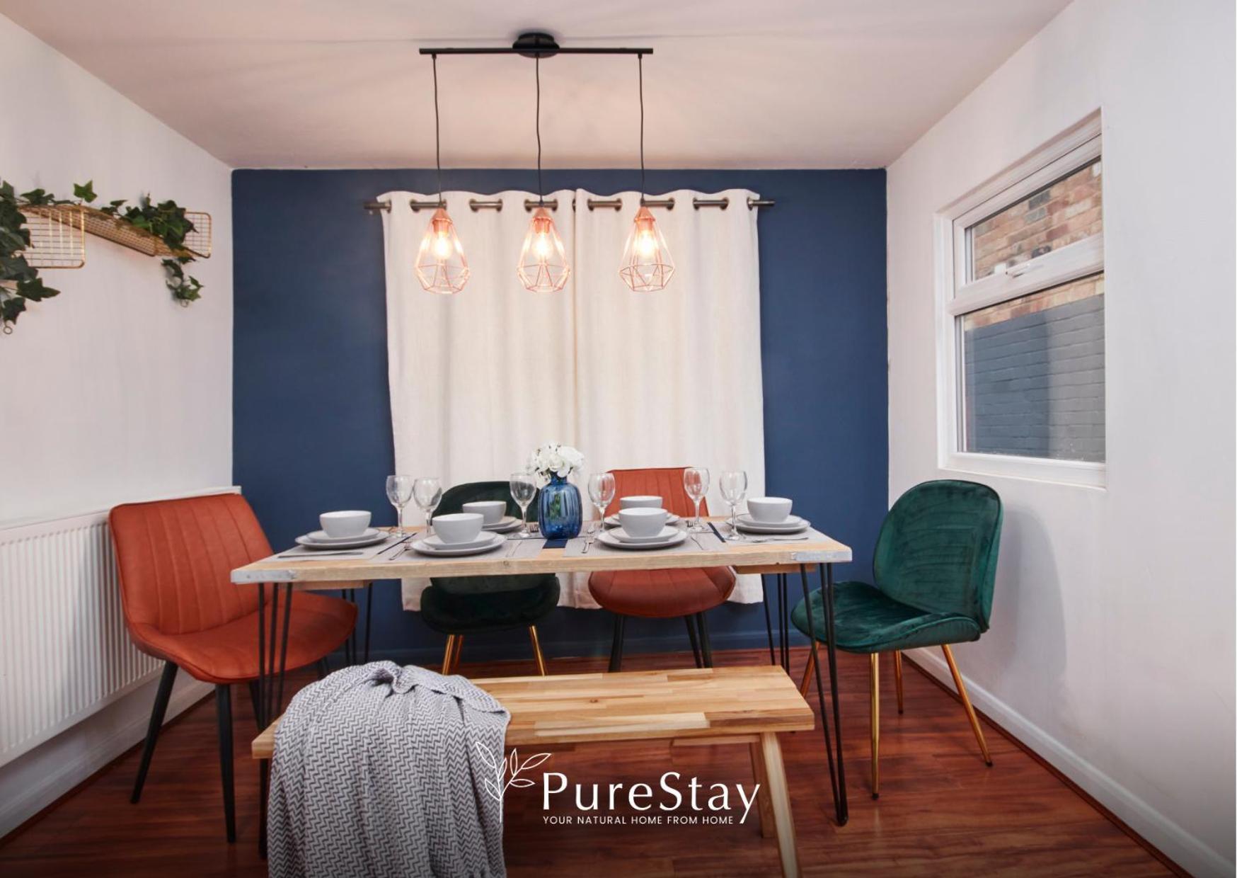 5 Bed House In Leamington Spa Perfect For Contractors With 7 Beds By Purestay - 14 Night Min! Экстерьер фото