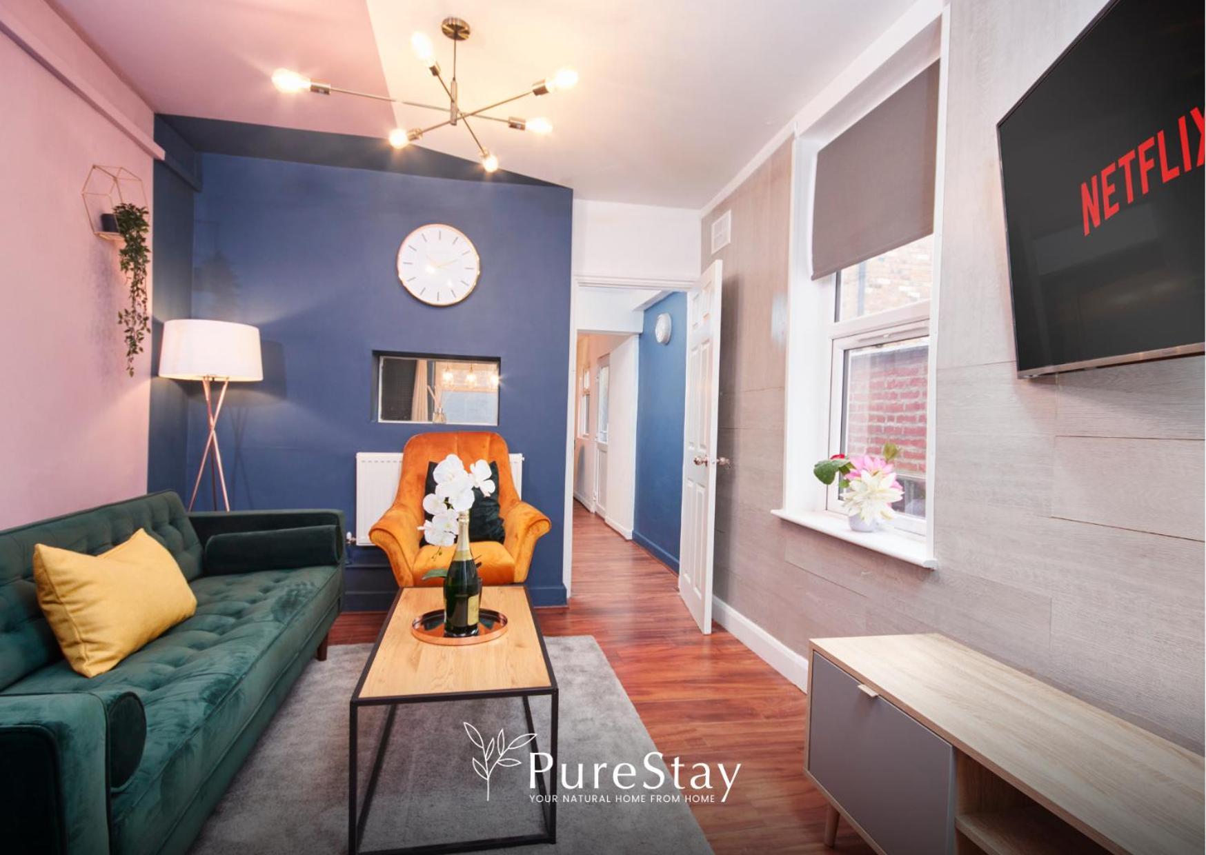 5 Bed House In Leamington Spa Perfect For Contractors With 7 Beds By Purestay - 14 Night Min! Экстерьер фото